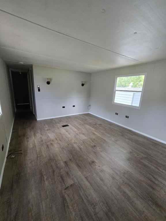 110 N 4th St - Photo 3 of 11