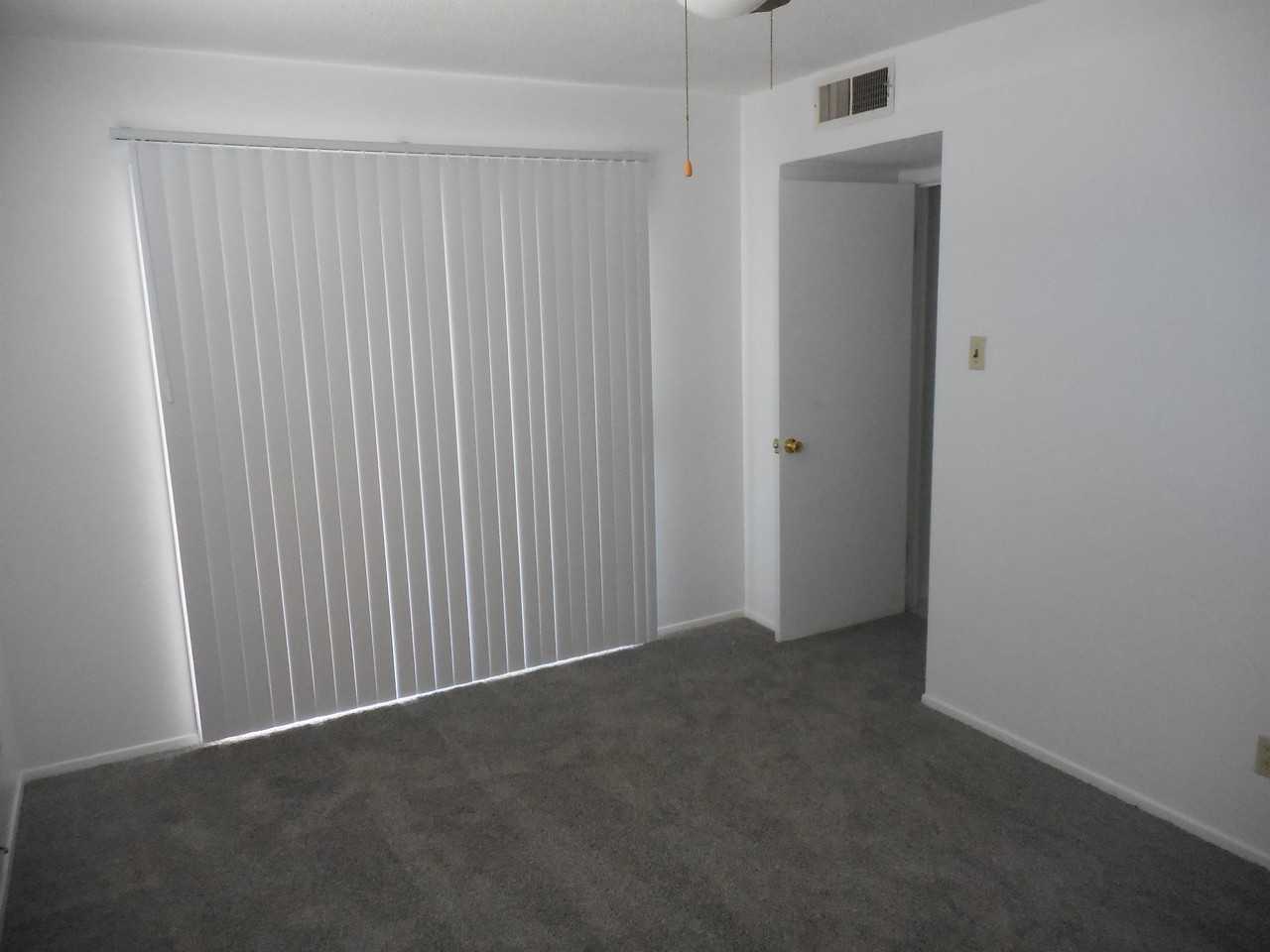 3429 Sunnyside Ave - Photo 3 of 33