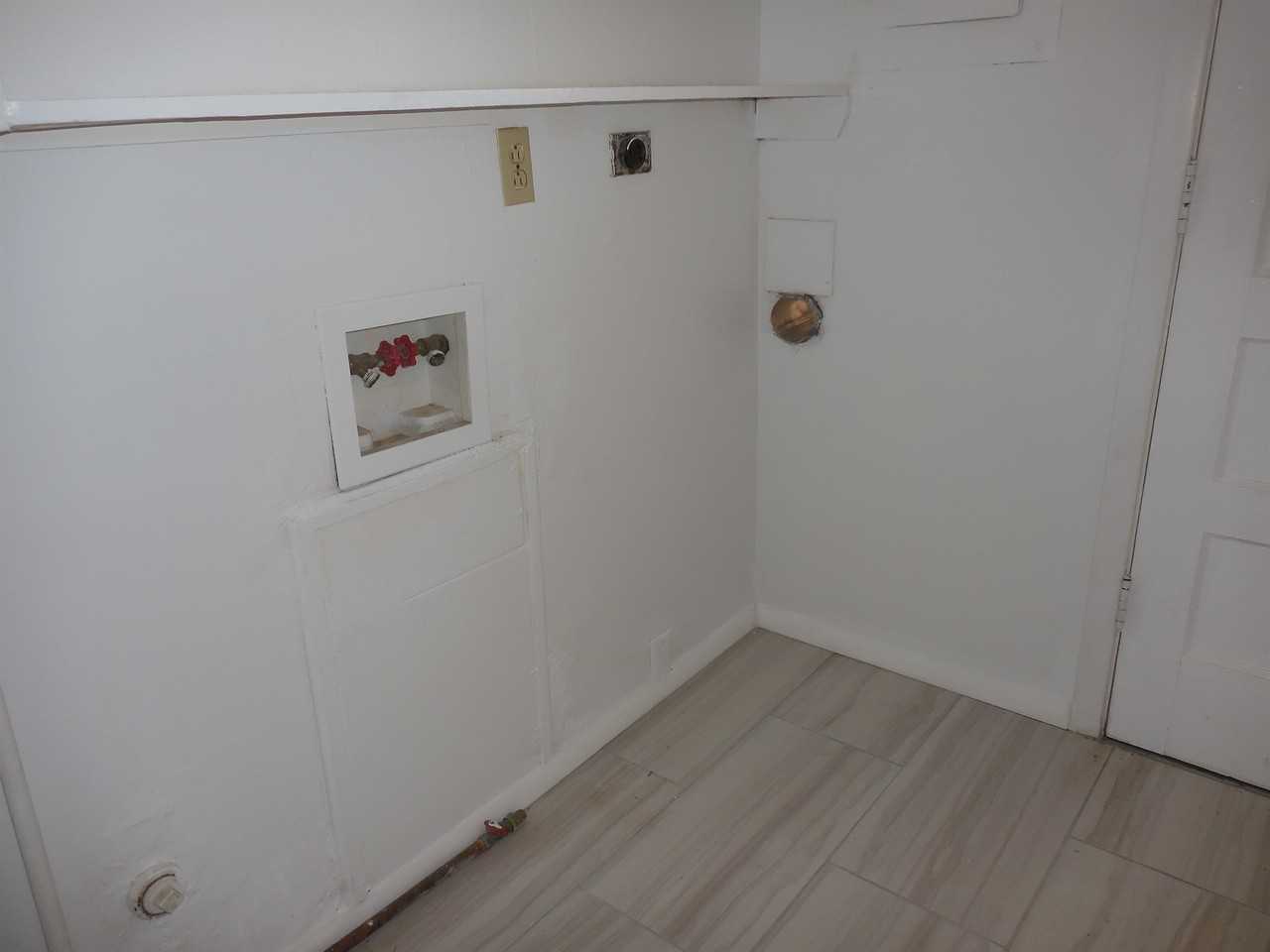 3429 Sunnyside Ave - Photo 2 of 33