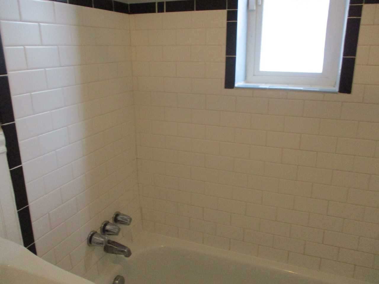 834 Galapago St - Photo 3 of 18