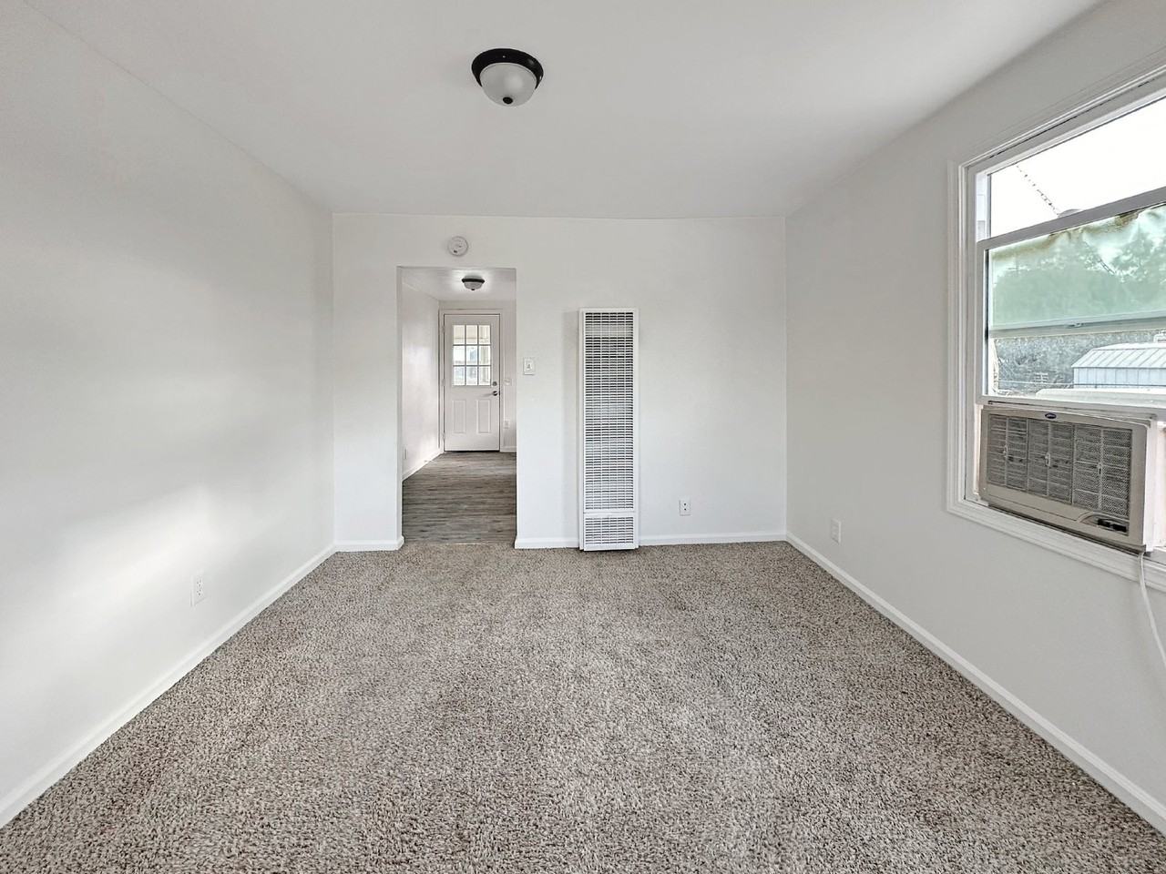 216 W Robertson Rd - Photo 3 of 21