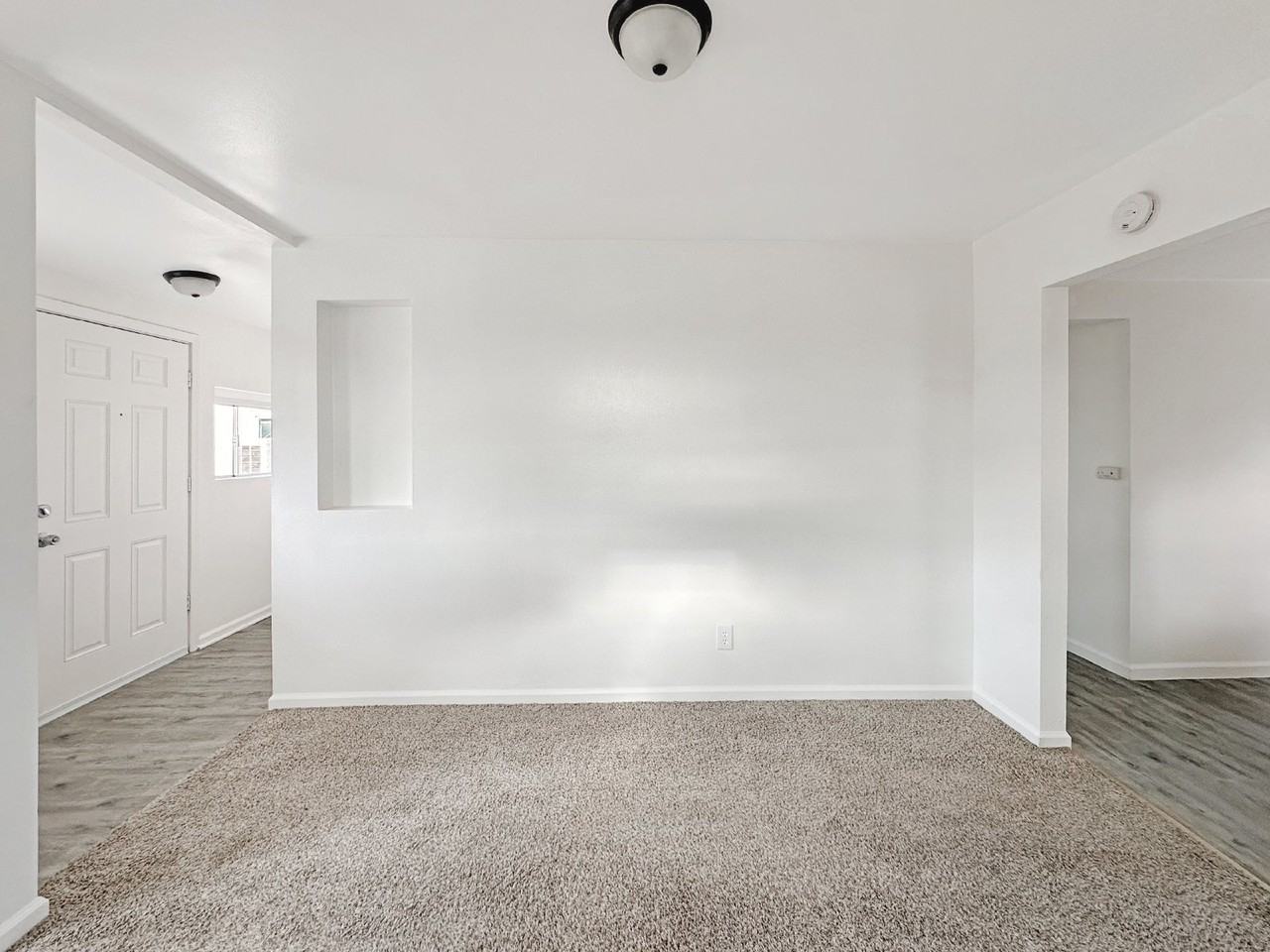 216 W Robertson Rd - Photo 5 of 21