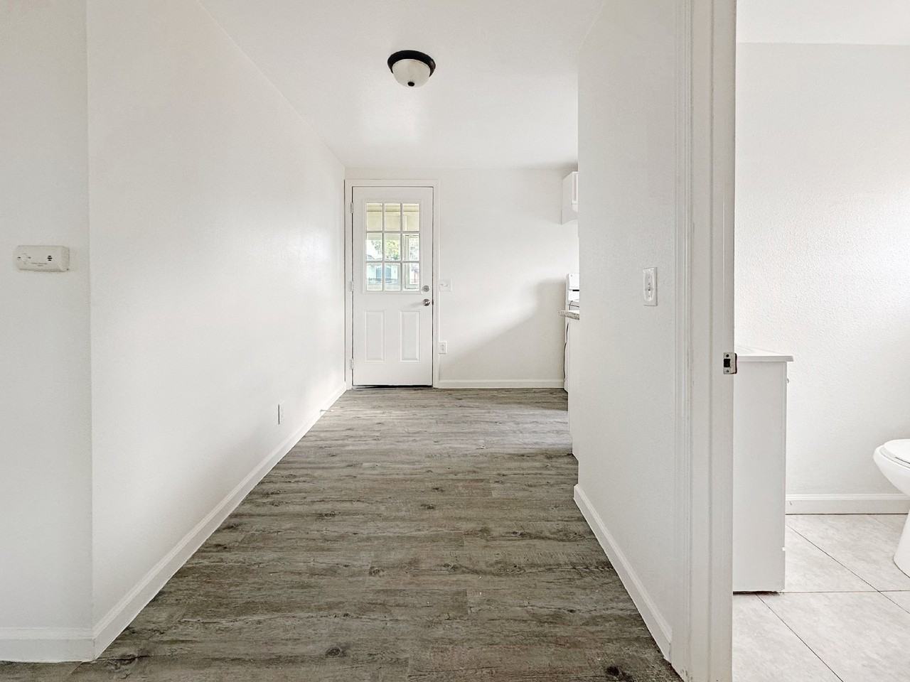 216 W Robertson Rd - Photo 7 of 21