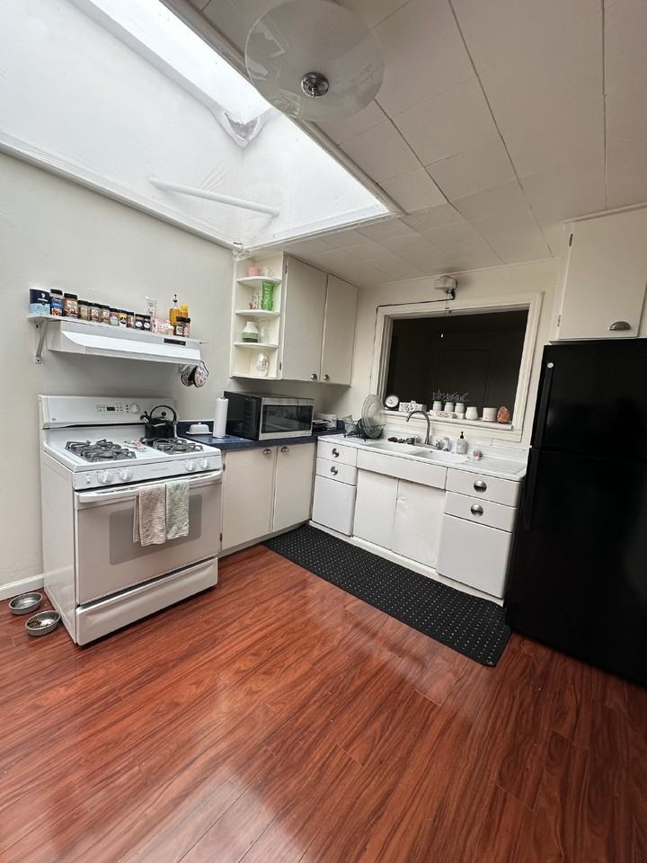 117 1/2 W Grand Ave - Photo 7 of 14