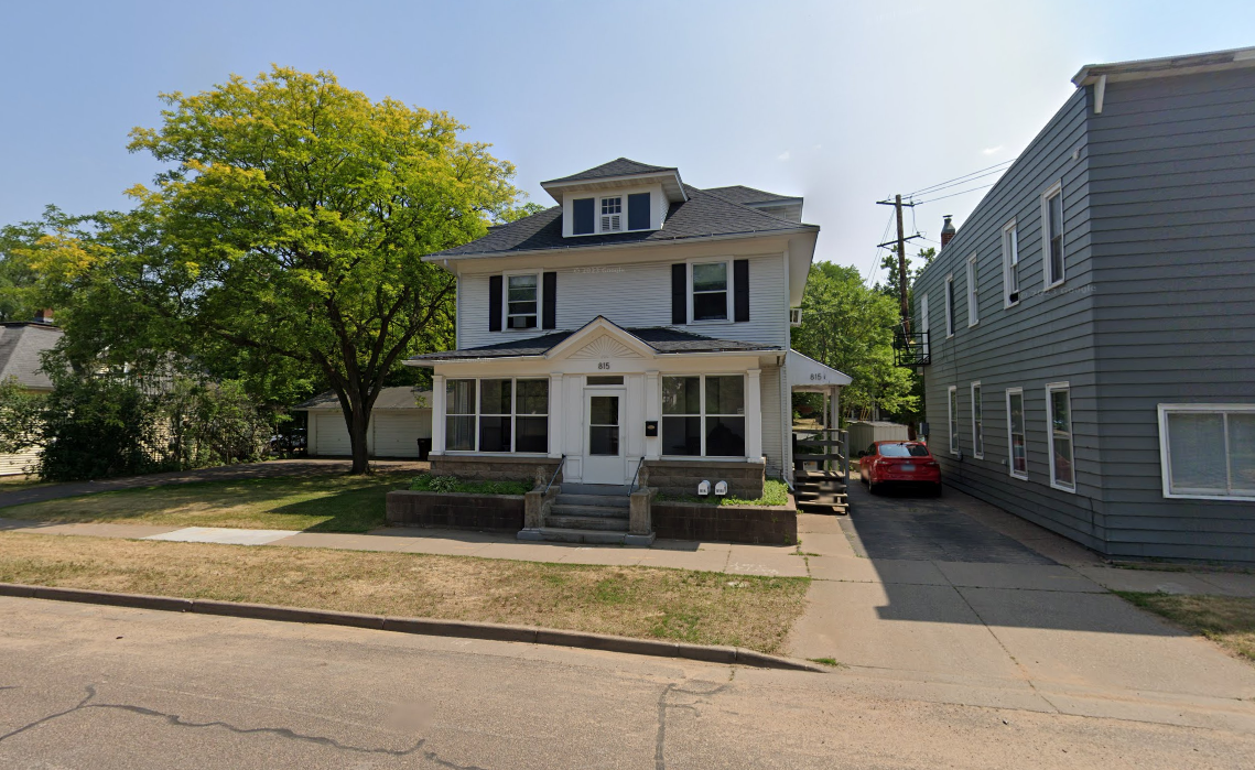 815 Barland St - Photo 2 of 31