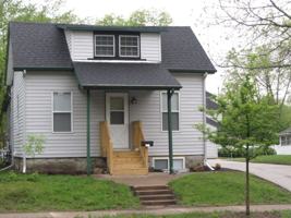 featured image of 633 Lake St