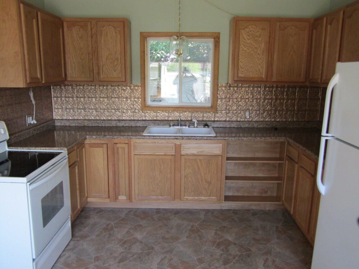 633 Lake St - Photo 3 of 8
