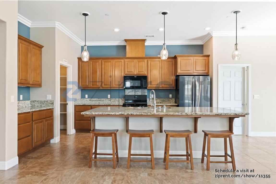 1462 Cruz St - Photo 7 of 20