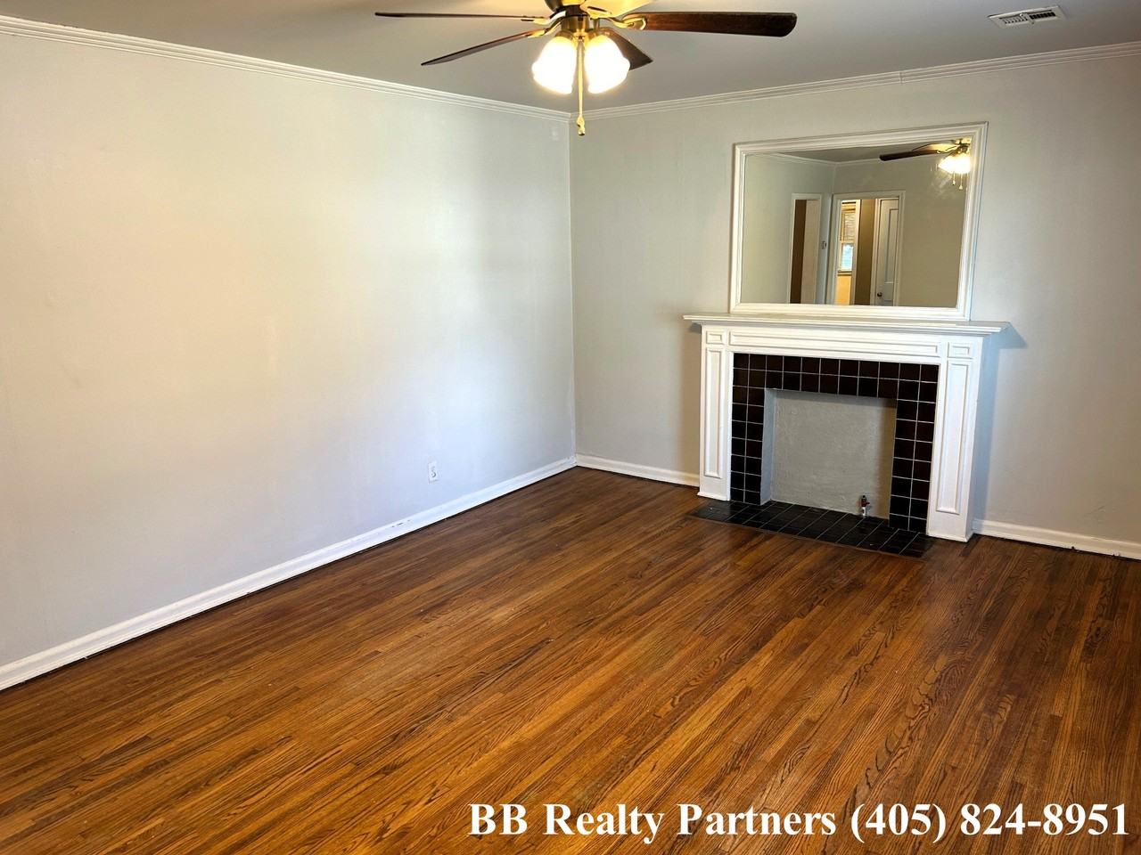 4704 E 7th St #NA - Photo 3 of 16