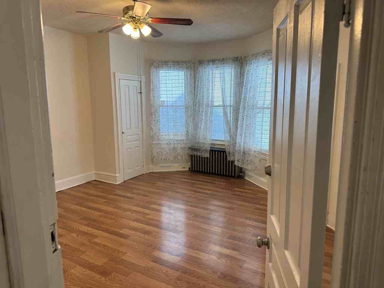 1525 Butler St #1 - Photo 3 of 16