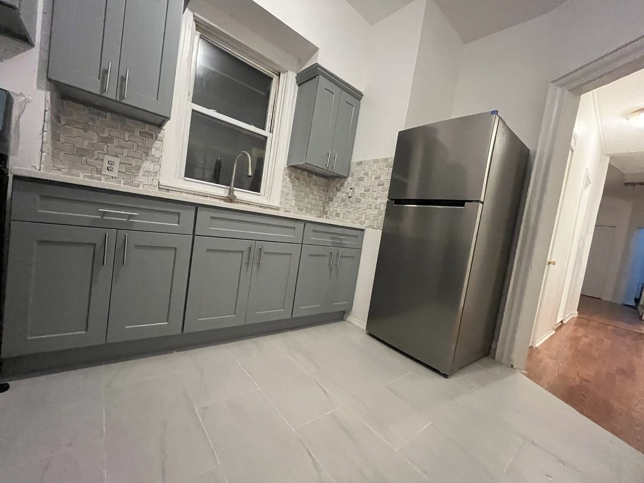 2523 Maclay Ave #2nd
