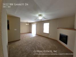 featured image of 1612 Nw Garrett Dr