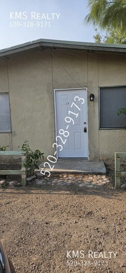 2951 N Alvernon Way - Photo 2 of 20