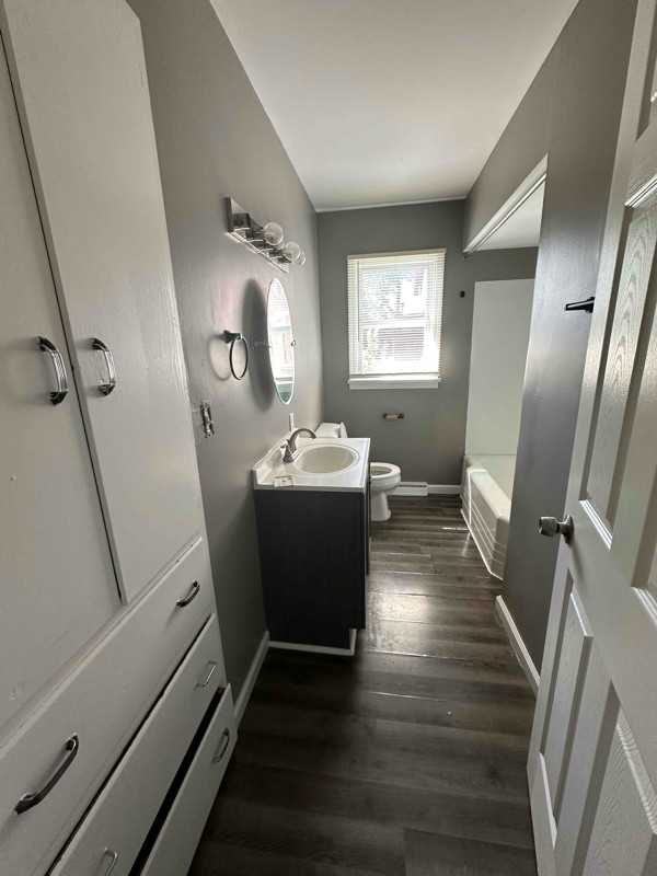 211 S Foster St #3 - Photo 2 of 5