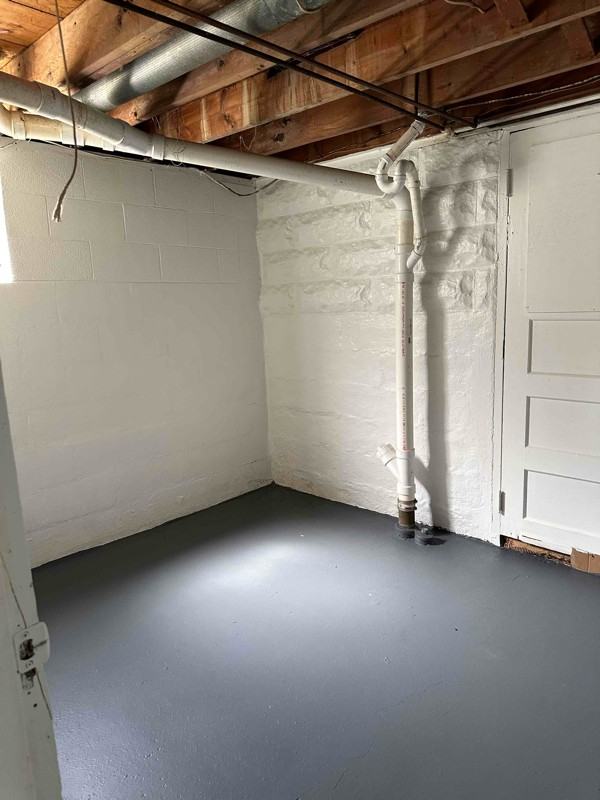 211 S Foster St #3 - Photo 5 of 5