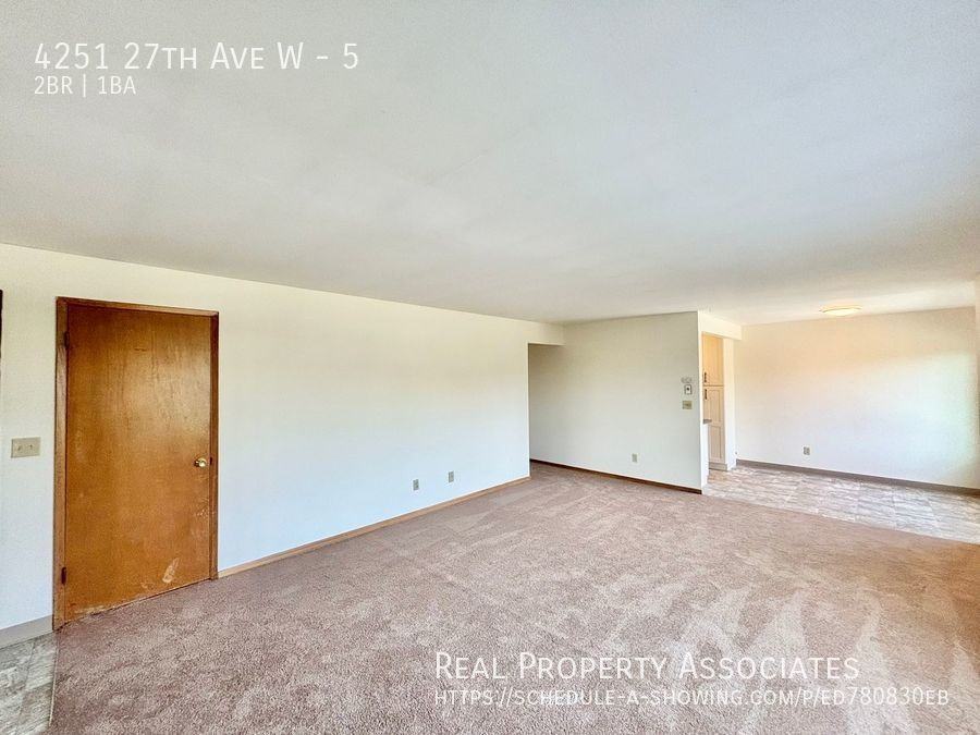 4251 27th Ave W #5 - Photo 3 of 24