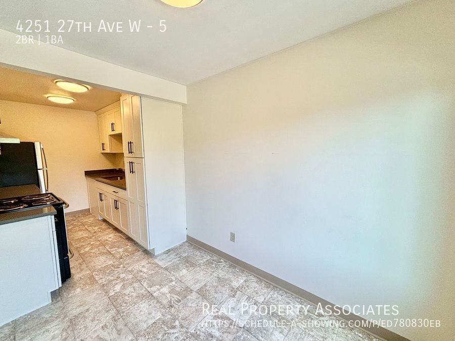 4251 27th Ave W #5 - Photo 6 of 24