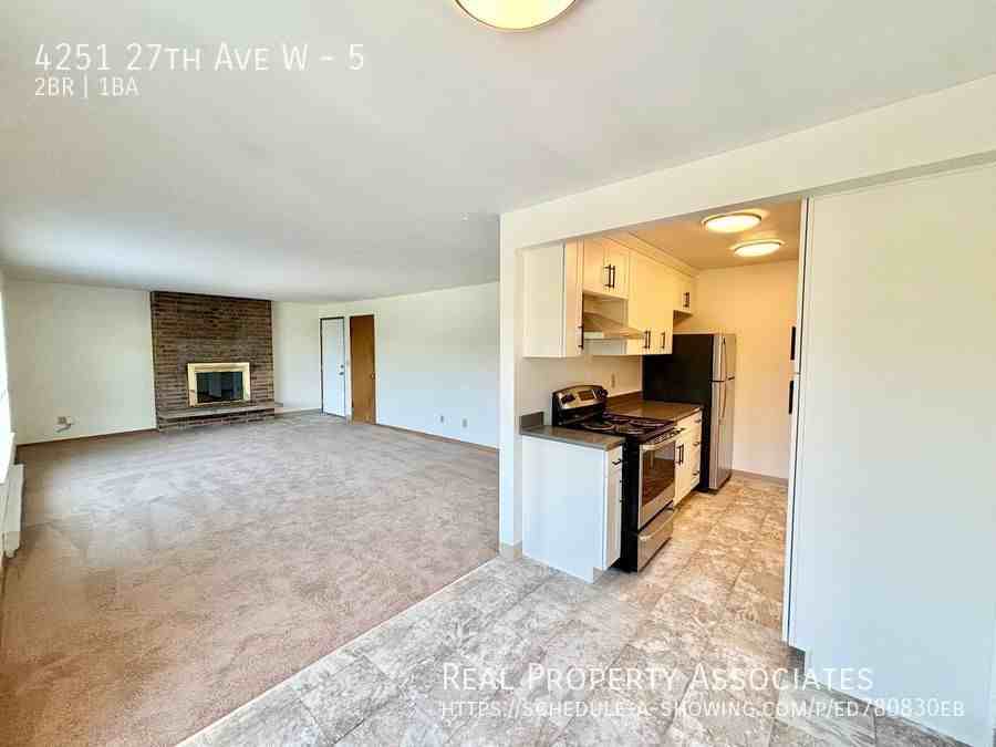 4251 27th Ave W #5 - Photo 7 of 24