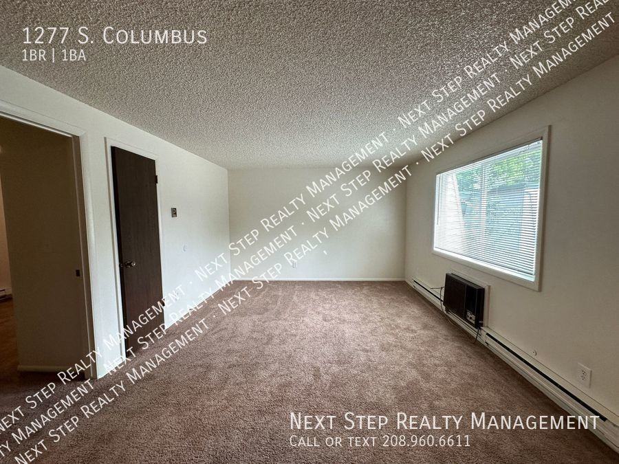 1277 S Columbus St - Photo 2 of 8