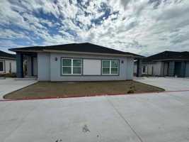 featured image of 1802 Atrium Place Dr #2