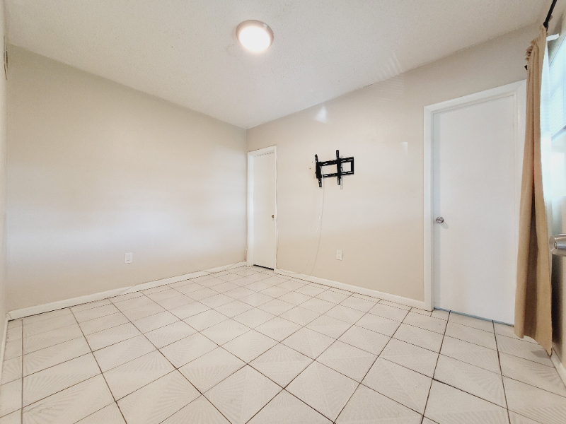 567 Est #C - Photo 7 of 10