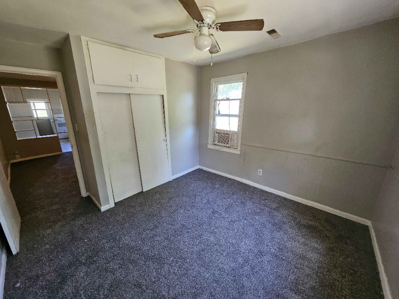 812 S Marion Ave #1 - Photo 2 of 11