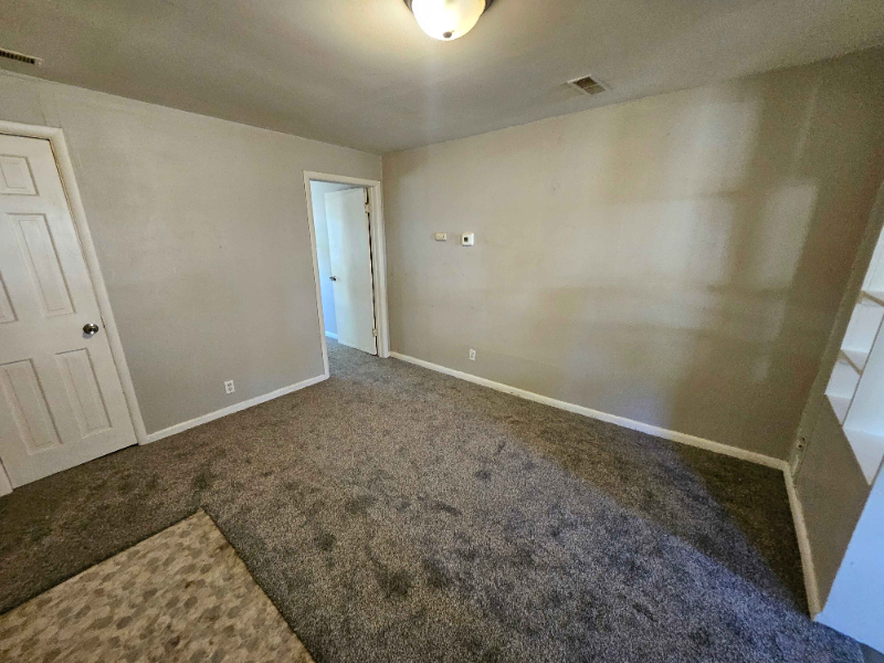 812 S Marion Ave #1 - Photo 3 of 11