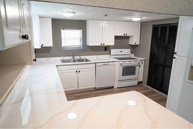 11 Center St - Photo 2 of 8