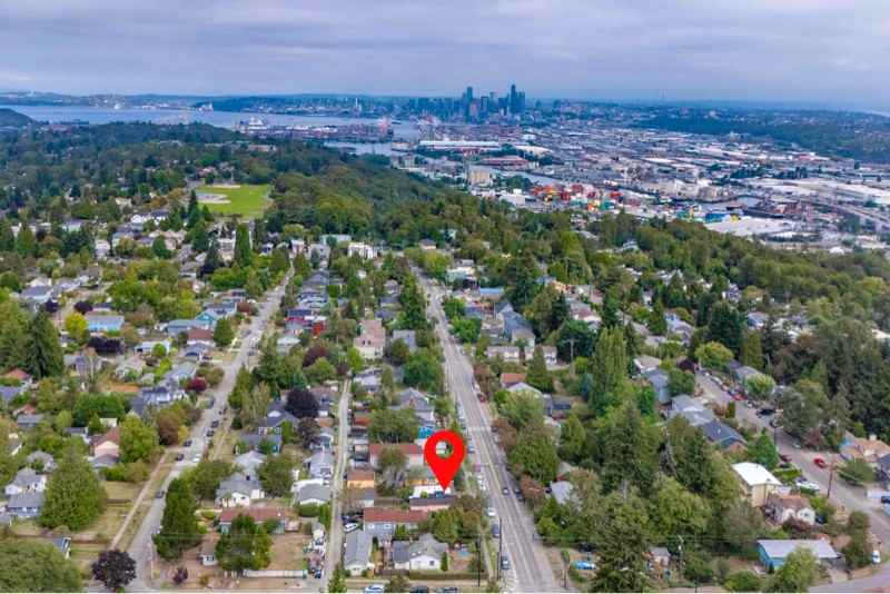 8145 9th Ave Sw - Photo 2 of 12