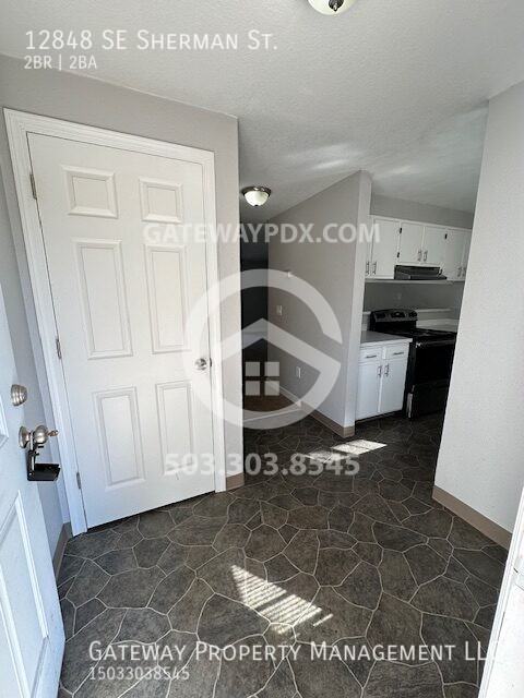 12848 Se Sherman St - Photo 3 of 21