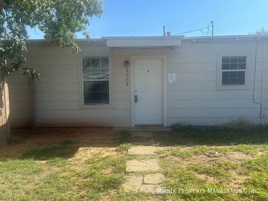 1704 W Kentucky Ave #B - Photo 2 of 5