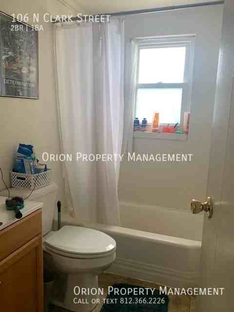 106 N Clark St - Photo 6 of 8