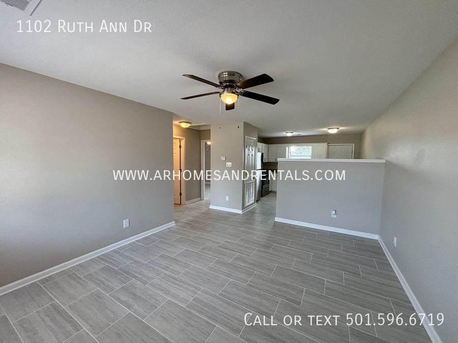 1102 Ruth Ann Dr - Photo 2 of 7