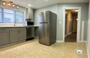 74 Columbia Street - Photo 3 of 9