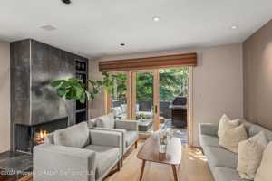 featured image of 124 E Durant Ave #1