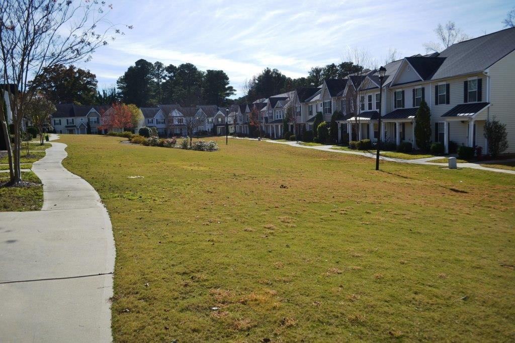 3561 Parc Cir SW - Photo 2 of 23