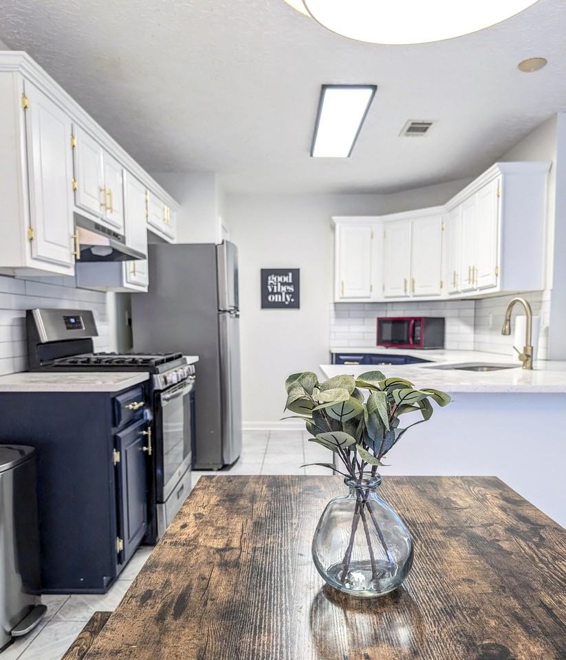 Rhodes Way - Photo 5 of 16