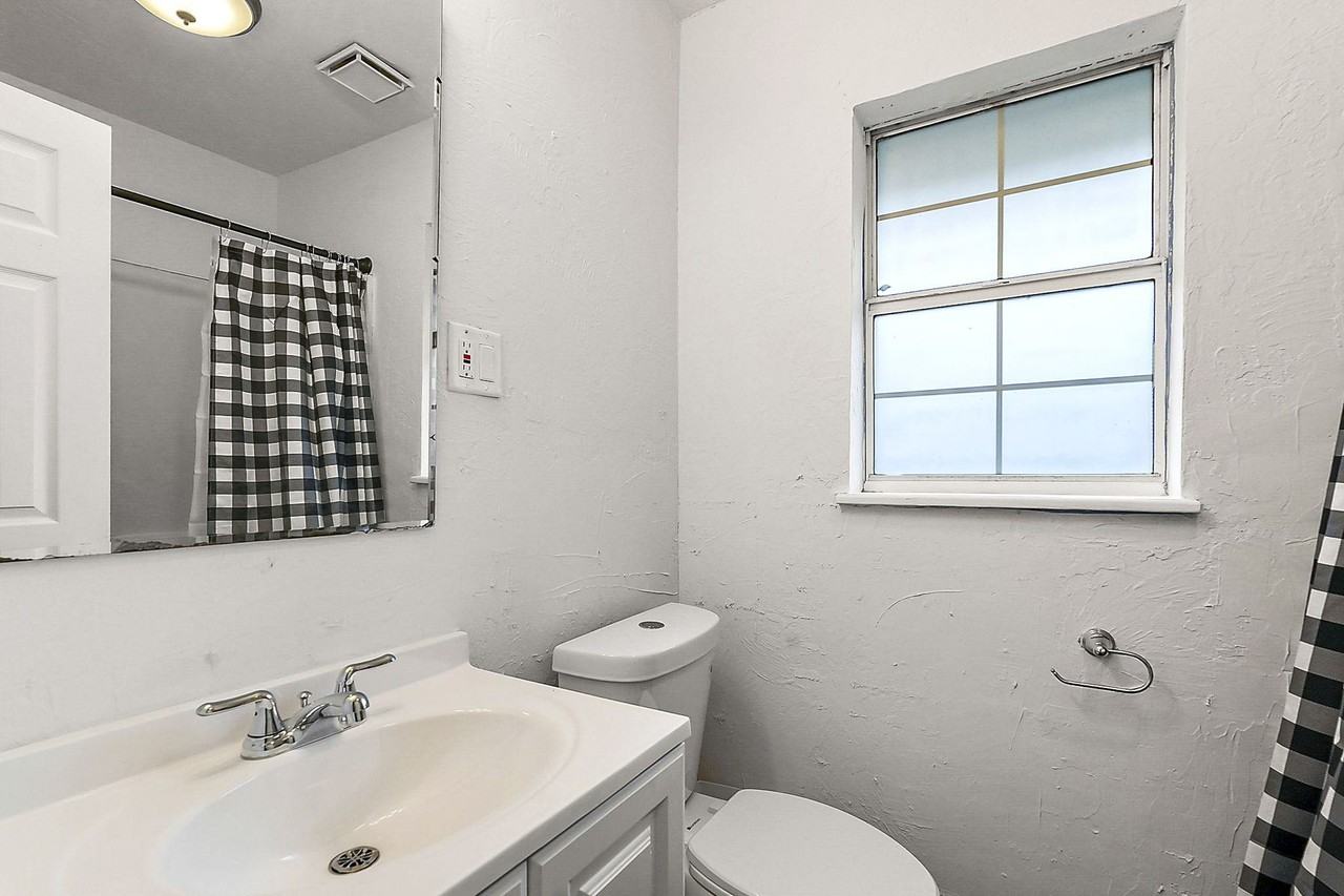 Northeast 12th Street - Photo 2 of 25