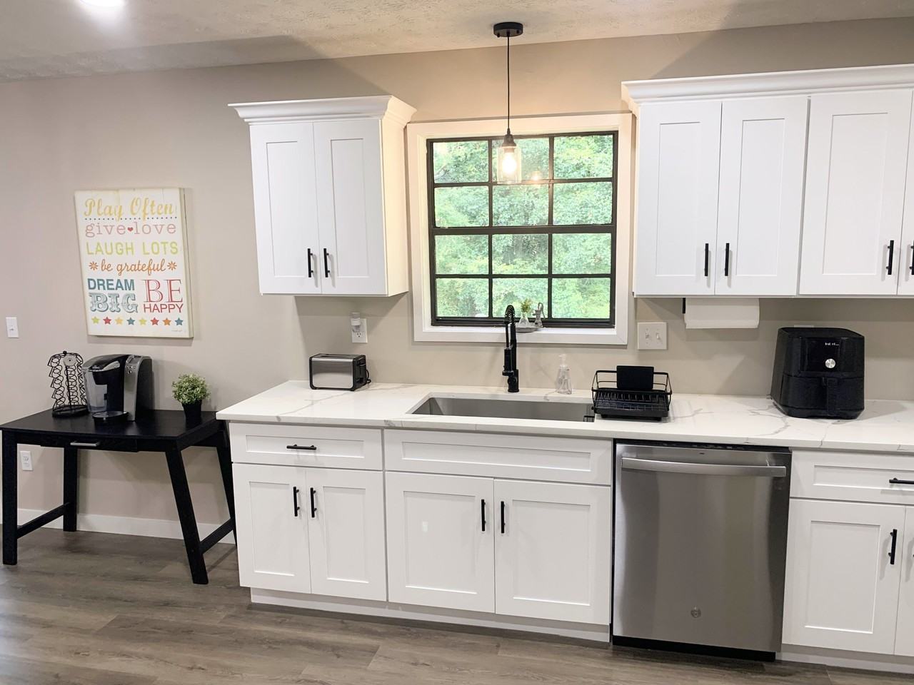 Allison Ct - Photo 3 of 9