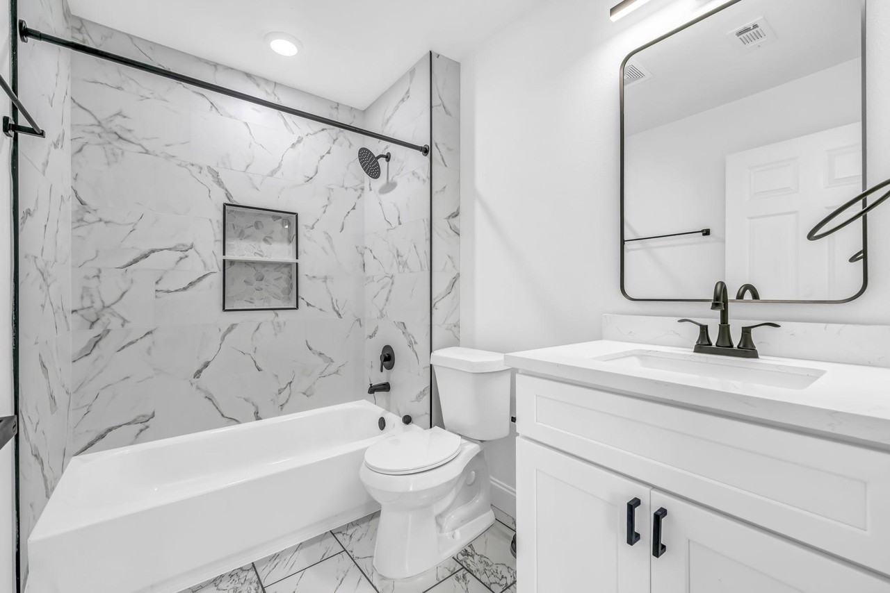 Dewberry St - Photo 4 of 11