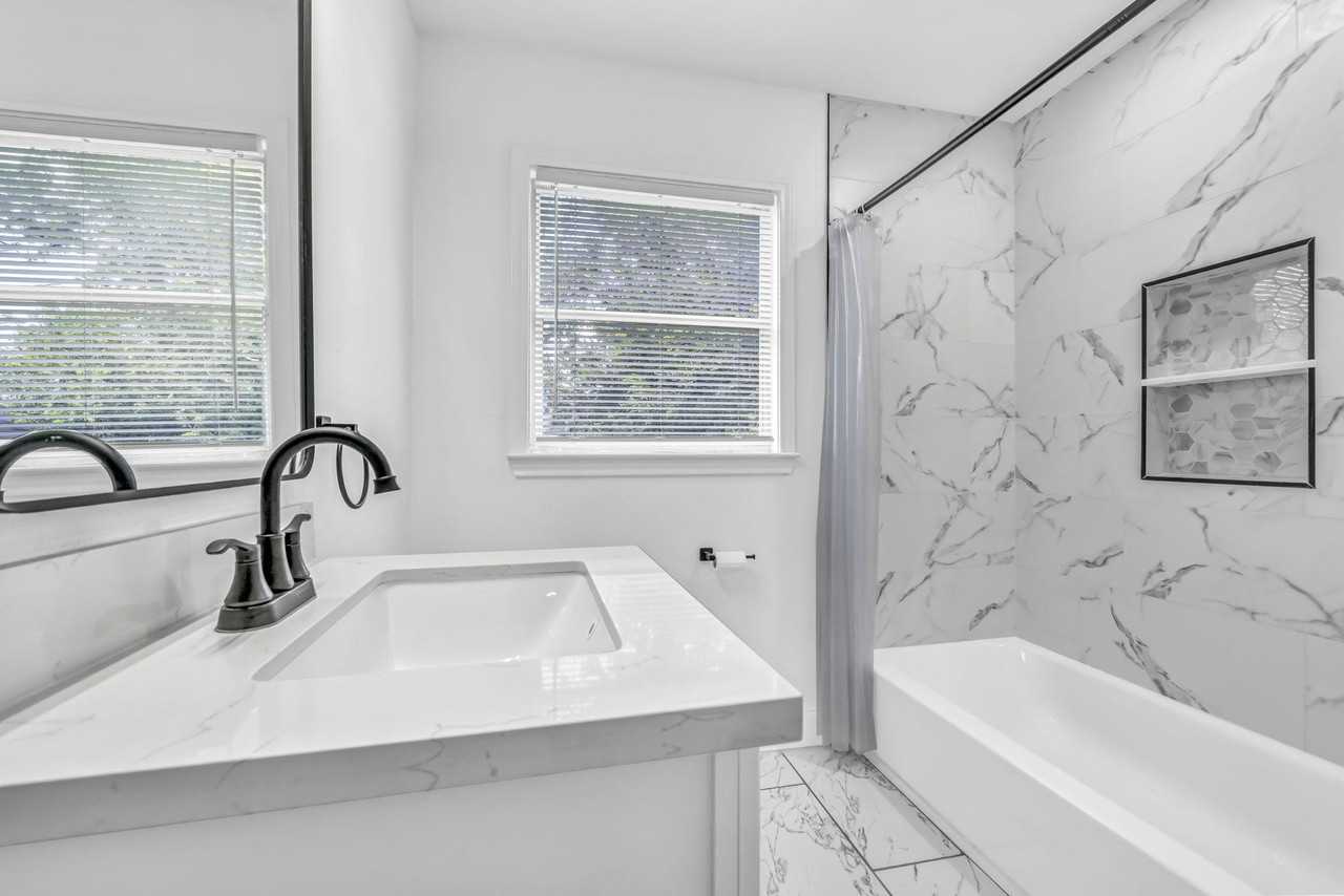 Dewberry St - Photo 6 of 11