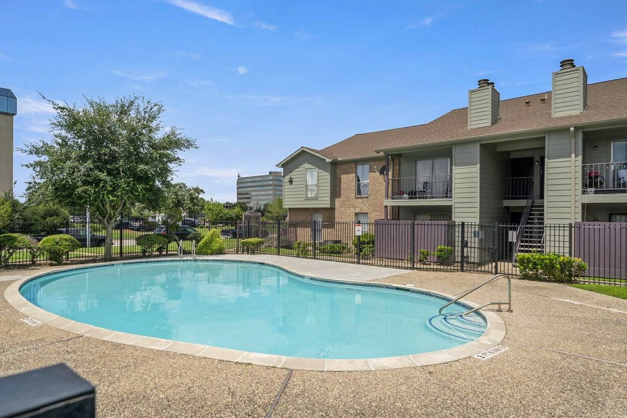 Country Creek Dr - Photo 3 of 16