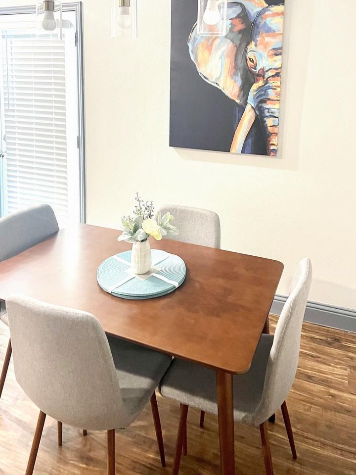 Mayflower St - Photo 5 of 8