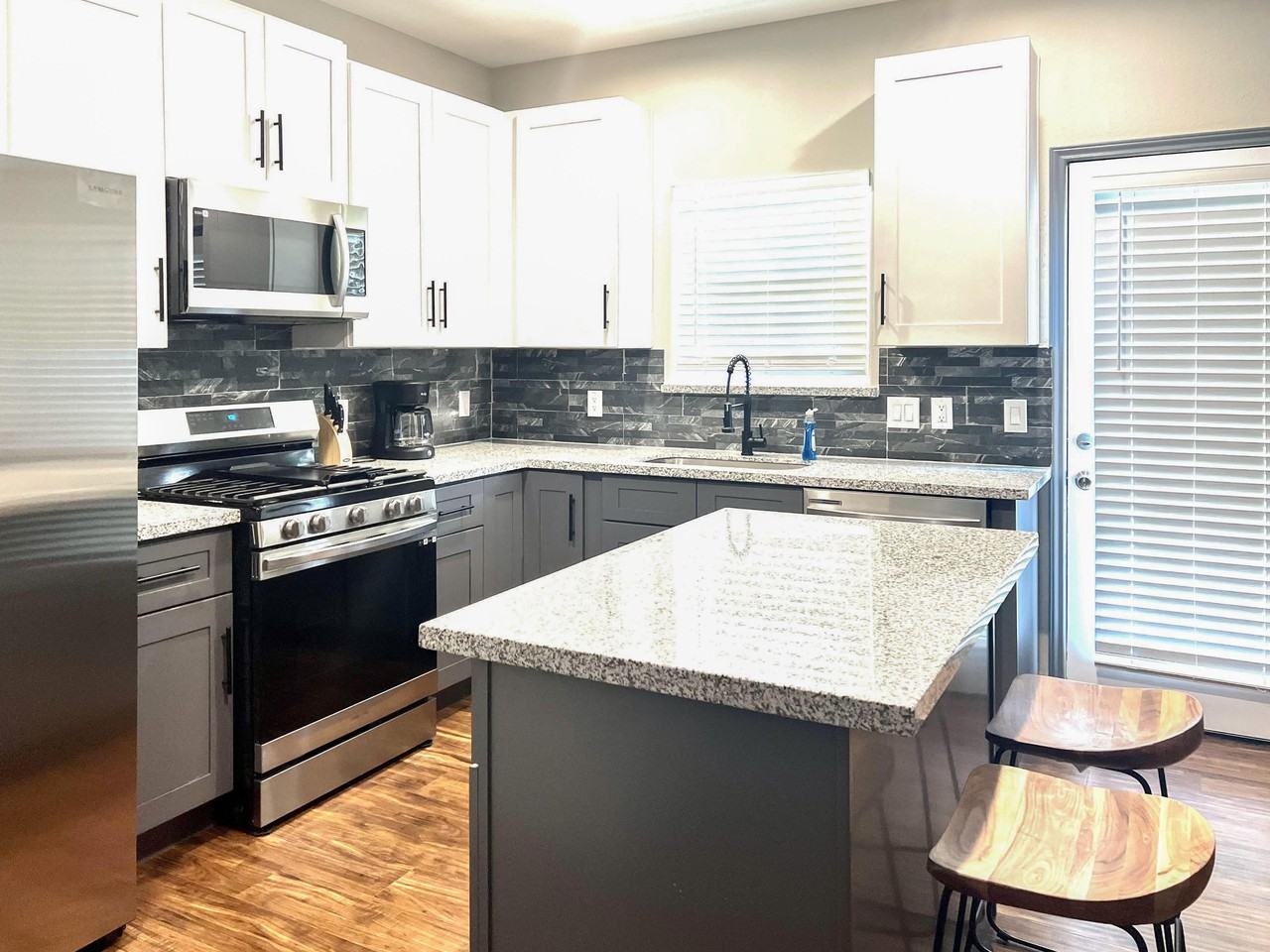 Mayflower St - Photo 6 of 8