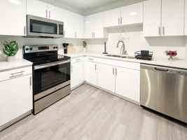 featured image of E Jean St