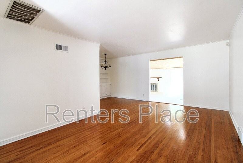 3525 S Sandusky Ave - Photo 2 of 19