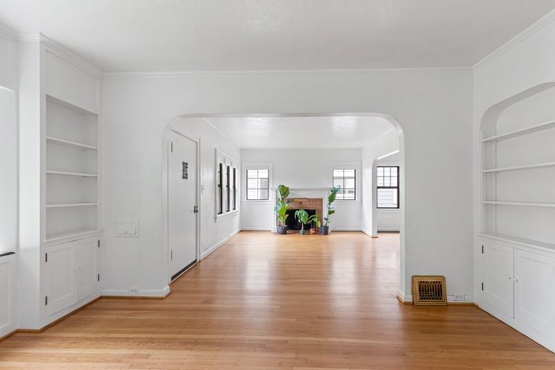 2810 Ne 35th Ave - Photo 2 of 27