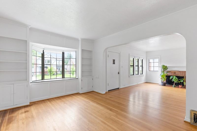 2810 Ne 35th Ave - Photo 3 of 27