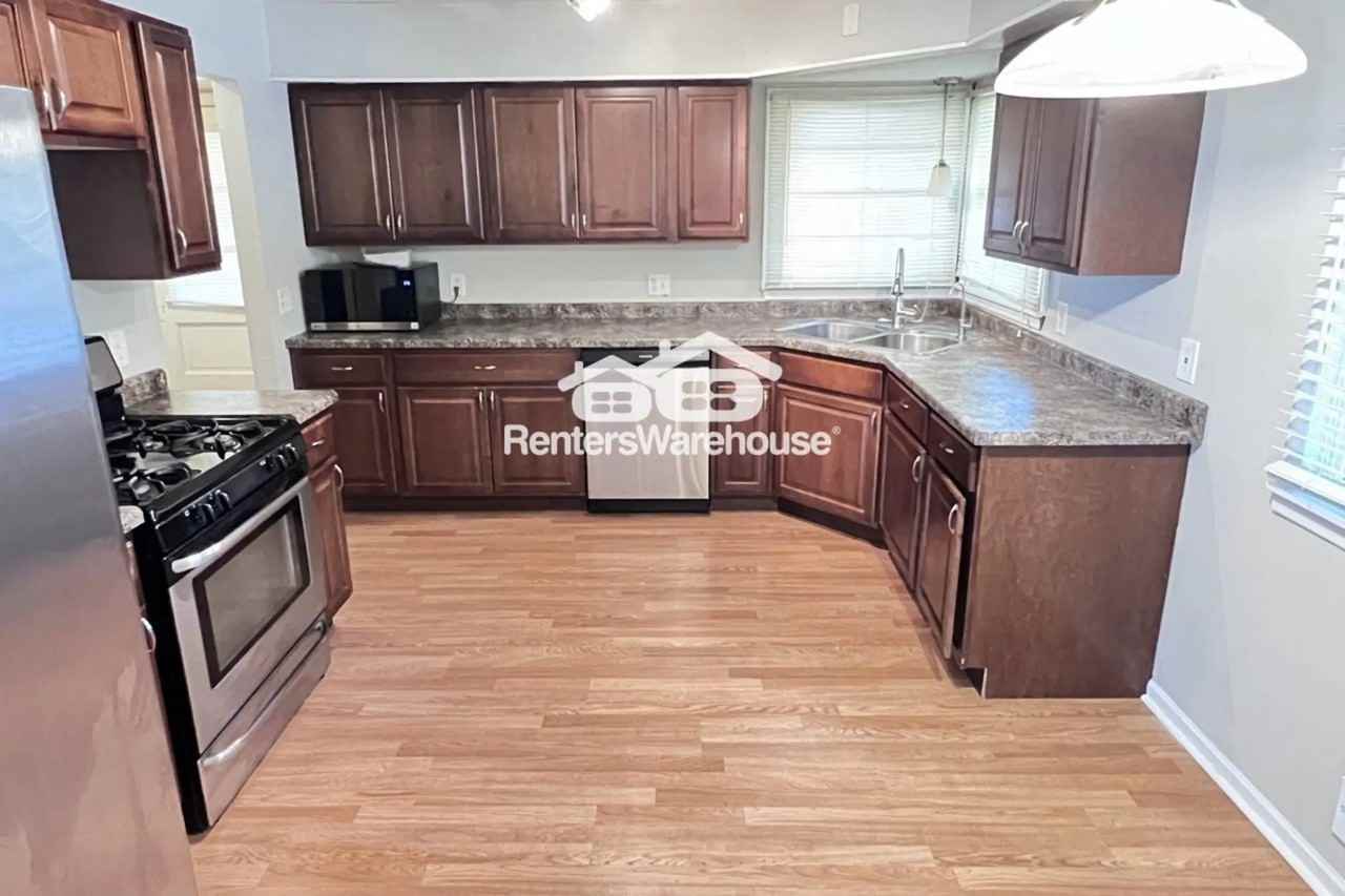 5300 Colfax Ave N - Photo 3 of 30
