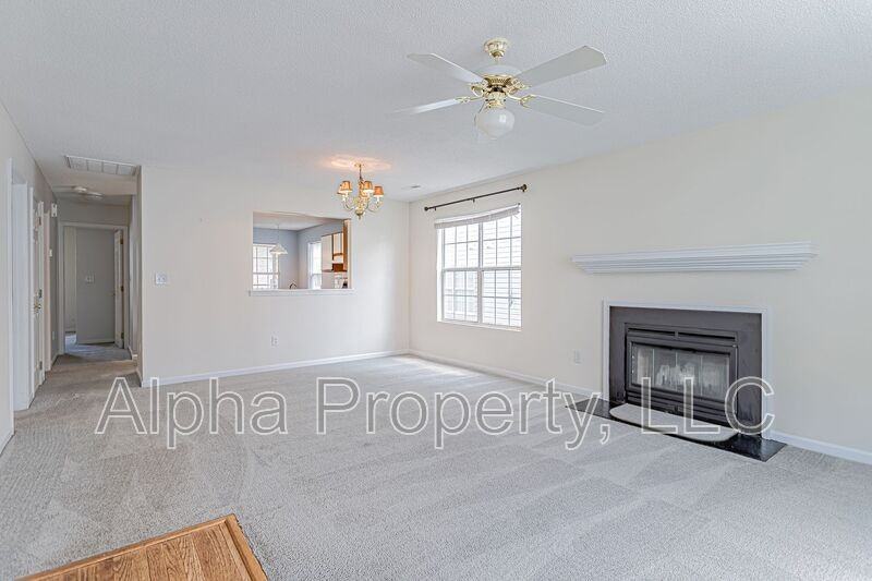 7 Hammett Grove Ln - Photo 2 of 17